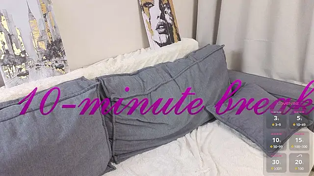 AnikaVelour 现场XXX聊天