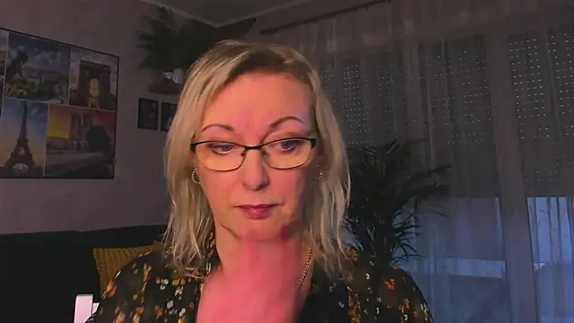 vanessa_chat Pertunjukan Webcam