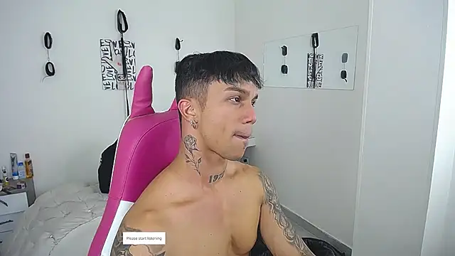 Leonard_Price Live XXX Chat