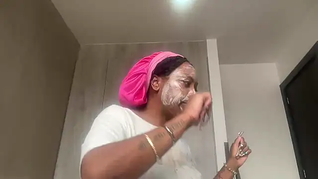 ChocolateCakeQueen's Live XXX Chat