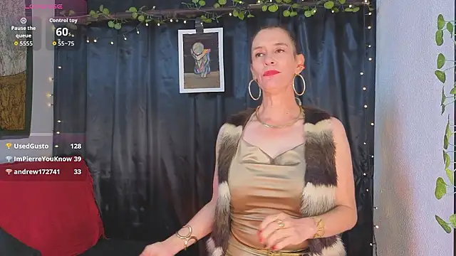 LeanaMaturee's Webcam Show