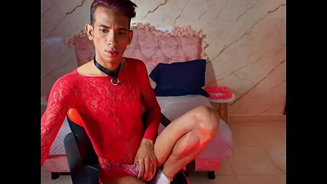 monserrat_petite's Webcam Show