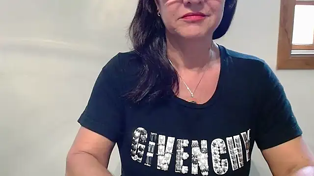 Lindagoddess75 Live XXX Chat