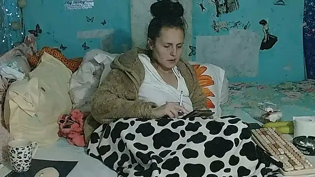 brighteyes77 – Live XXX-chat