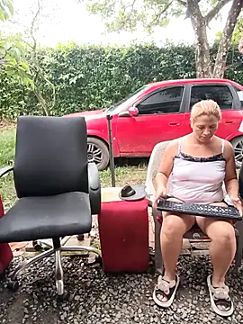 hotandfierylatinos2023のライブXXXチャット