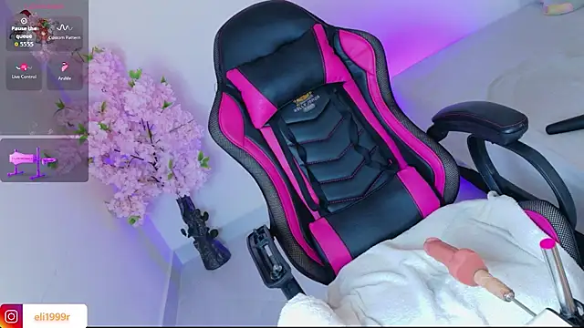 HollyJorda's Live XXX Chat