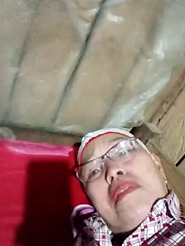 Chat +18 de Agnes-baby ao vivo