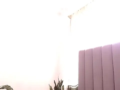 saara_johnson496 即時 XXX 聊天