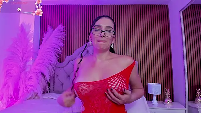 Violett_hott_ Chat XXX in diretta