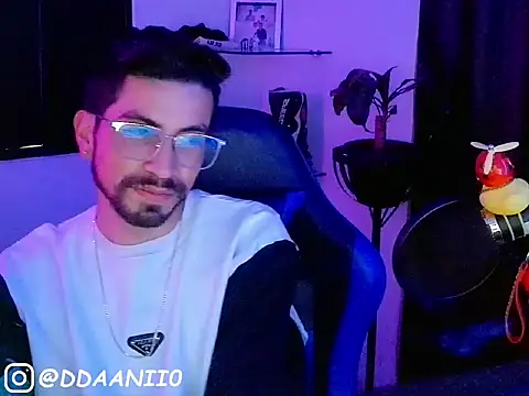 ddaanii0 webcam show