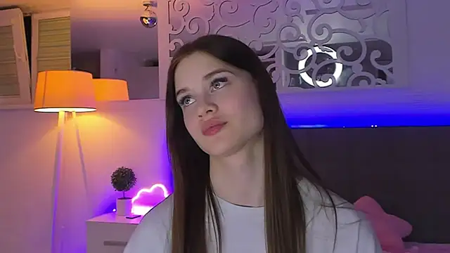 LuisaClover Live XXX Chat