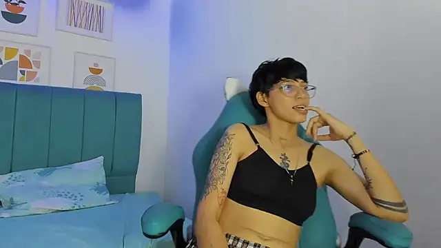 ivyheat3 Adlı Modelin Canlı XXX Sohbeti