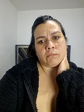 martina_foxy_ – Live XXX-chat