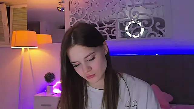 LuisaClover's Live XXX Chat