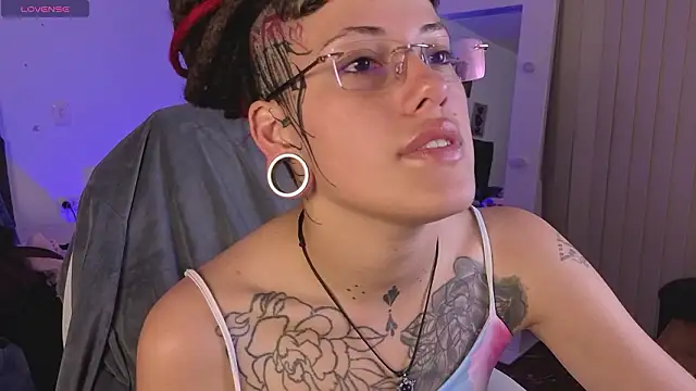 _sharlotte777's Live XXX Chat