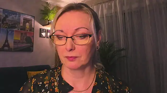 vanessa_chat Adlı Modelin Web Kamerası Şovu