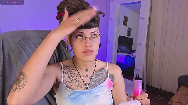 Chatroom XXX en direct de _sharlotte777