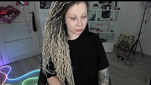 HoneySallyMoore Chat XXX in diretta