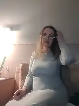 XXX chat uživo modela Evelina_cute