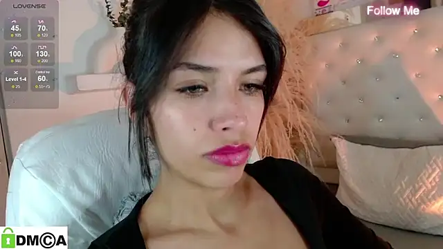 Chat +18 de zoe_sexy_latin_19 ao vivo