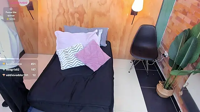 milavega_ Live XXX-Chat