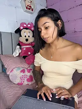 دردشة AlyssaRay الجنسية المباشرة