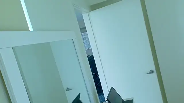 Chatroom XXX en direct de TheCrushExperience