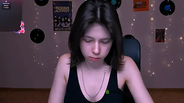 Chatroom XXX en direct de aria_wild_