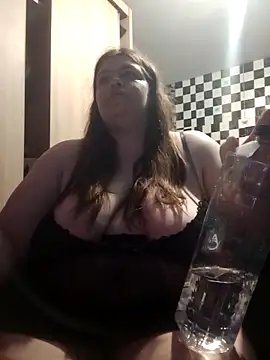 IONY_ROYAL_1111's Live XXX Chat