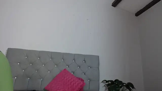 Chatroom XXX en direct de Cherry_1992