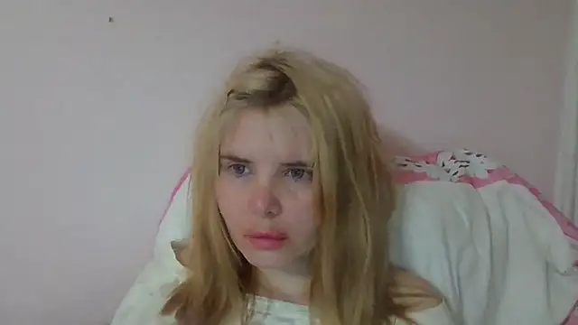 Show de HornyElena na webcam