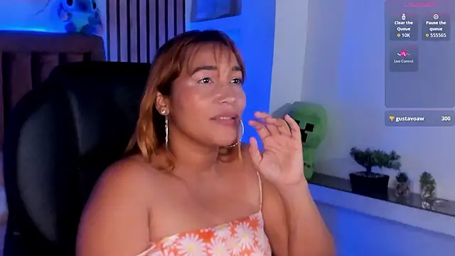 Show modela Miia_Grey_ na web-kameri