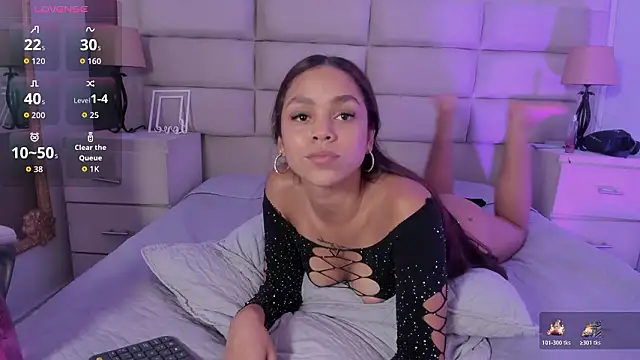 XXX chat uživo modela CarolineFyre