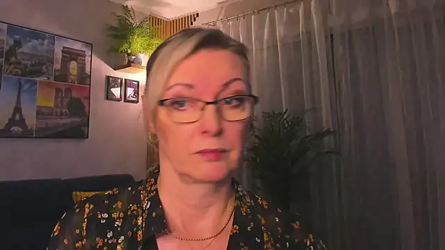 vanessa_chat's Webcam Show