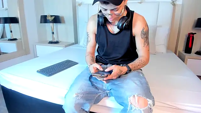 ZoeKrug Live XXX-Chat