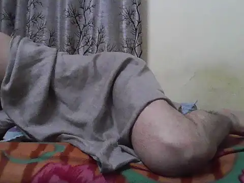 Desi_Rider_Aadi élő XXX-chatje