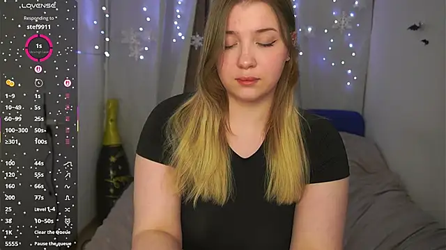 Вебкам-шоу CuteSharloti