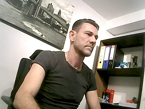 mastercharisma35's Live XXX Chat