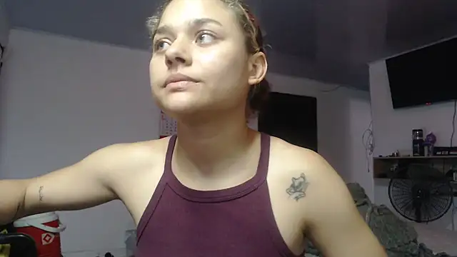 LittleCheerry69 Live XXX-chat