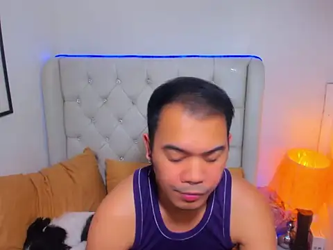 AsianZero's Live XXX Chat