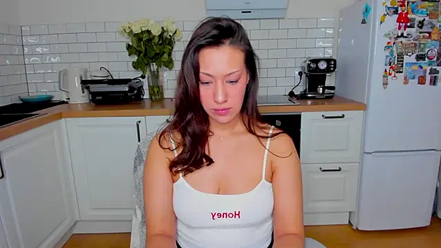 FieryHeart Adlı Modelin Canlı XXX Sohbeti