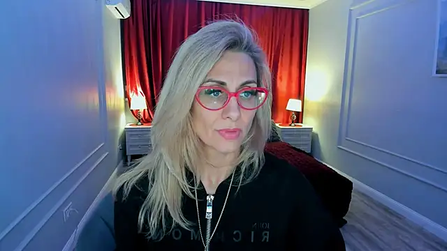 XXX chat uživo modela MuseOfStage