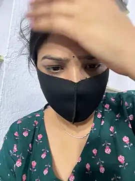 Sex_Queen_aaraya's Webcam Show