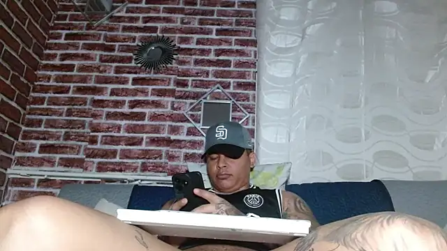 jordan_bigcock_'s Live XXX Chat