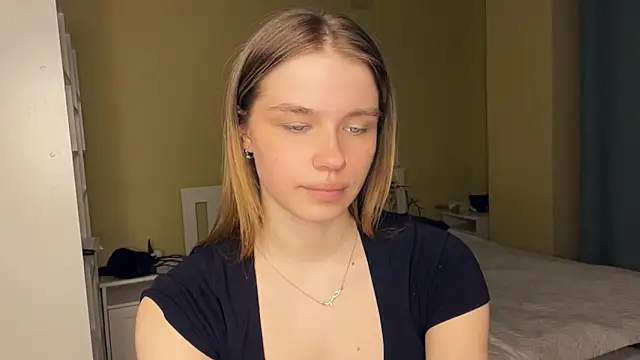 EarthaStinettのウェブカメラショー