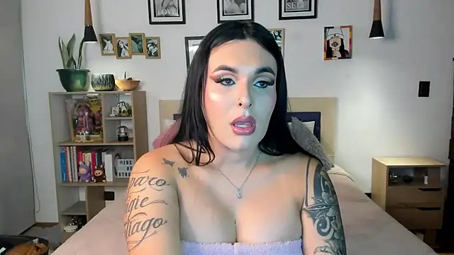 Pokazy przed kamerką – naty_pink