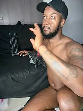 blackdrey18: διαδικτυακό σόου στην κάμερα