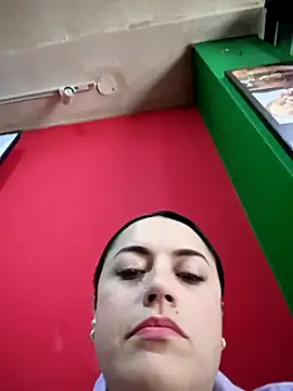 Lesly_10- live XXX chat