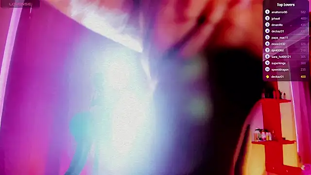 Sara_hot12112: онлайн-секс-чат