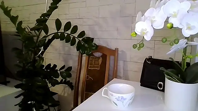 JuliaLovely's Live XXX Chat